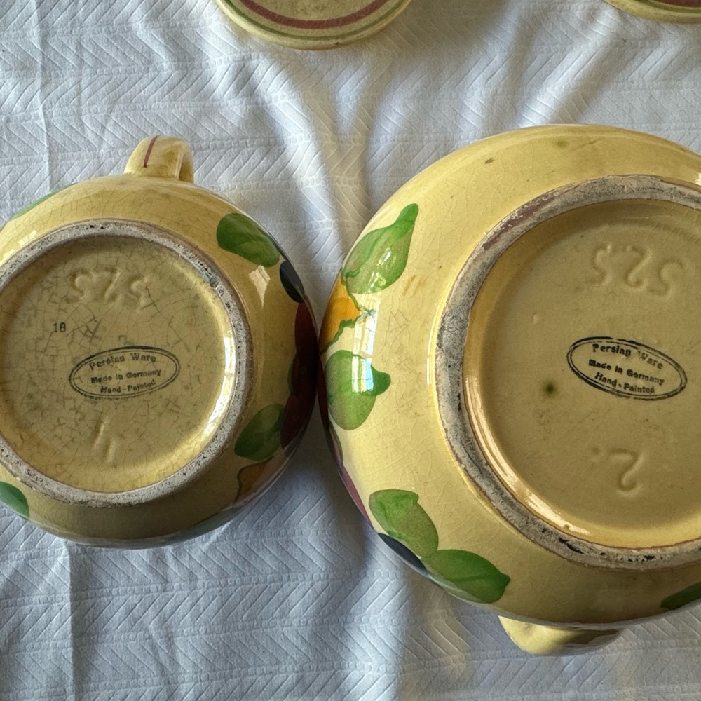 Persianware pair of ceramic Pitchers - Picture 5 of 5